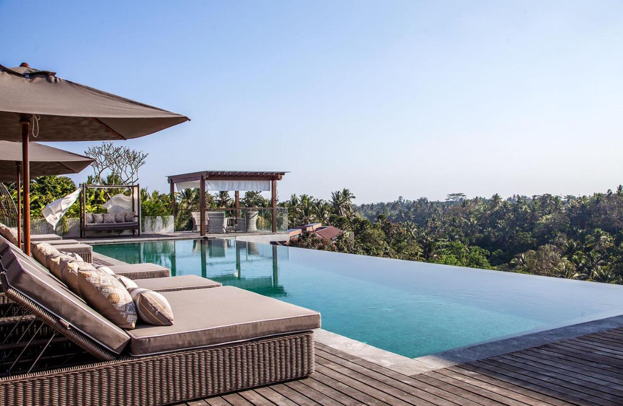 Goya Boutique Resort Ubud Esterno foto An infinity pool at Alila Ubud, Bali, Indonesia