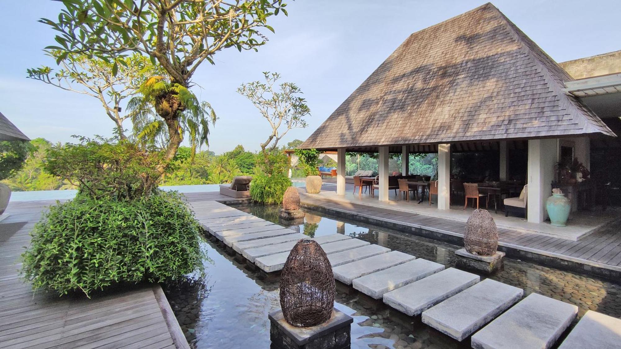 Goya Boutique Resort Ubud Esterno foto The resort's main restaurant