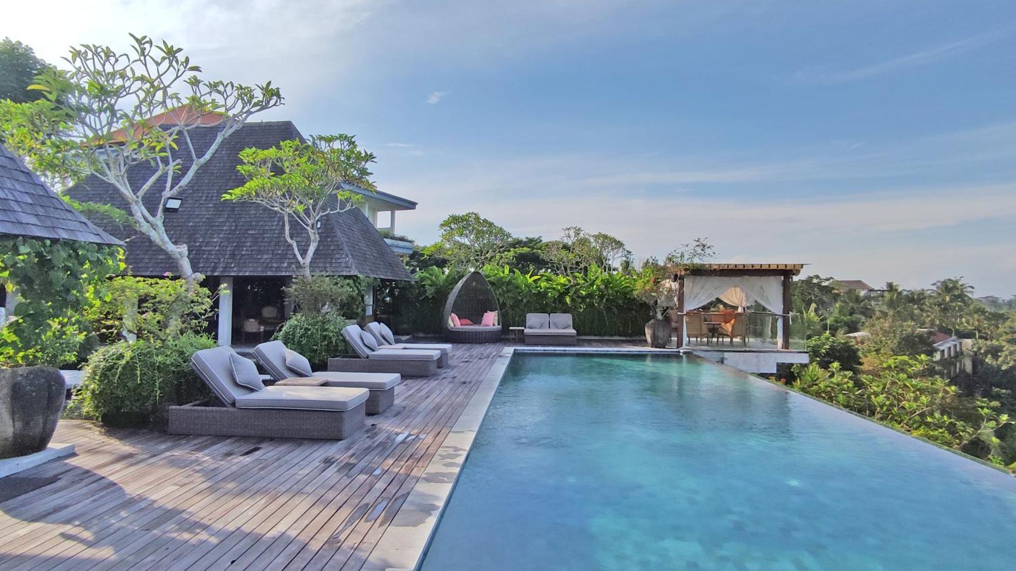 Goya Boutique Resort Ubud Esterno foto The swimming pool at the hotel